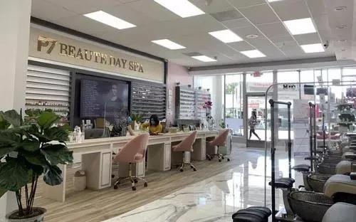 ԽϻڶLynn Dangڼɼ׵ꡣ(ձ/лɺ )