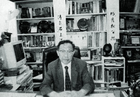 陈清泉在香港大学办公室(1999年).jpg